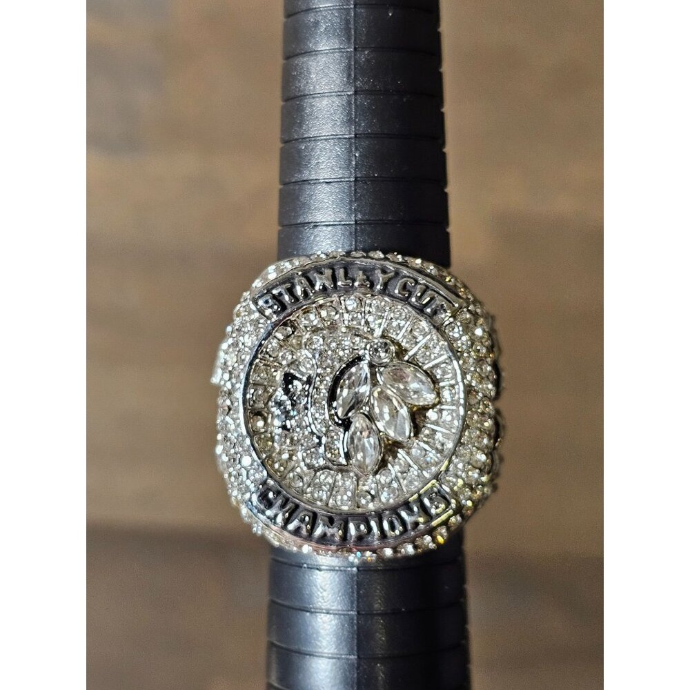 2013 Chicago Blackhawks Jonathan Toews Replica Stanley Cup Champions Ring NHL